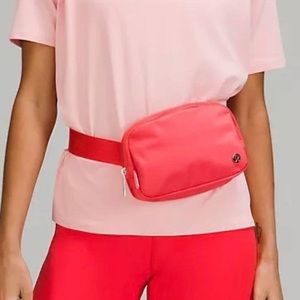Lululemon Everywhere Belt Bag